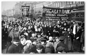 Marcha das operárias russas no dia 8 de março de 1917