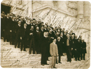Conferência Pan-Americana do Rio de Janeiro, 1906. Joaquim Nabuco, representante brasileiro, aparece à direita, de paletó aberto