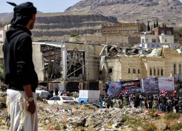 FOGO CRUZADO NO IÊMEN