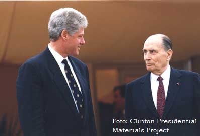 François Mitterrand (direita) e Bill Clinton, os principais atores externos da tragédia de Ruanda