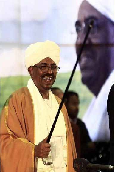 Omar al-Bashir, o deposto ditador do Sudão. O Nilo dos Cadáveres.