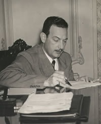 Filinto Muller foi o responsável pela repressão aos líderes da Intentona Comunista, em 1935, bem como dos integralistas, quando tentaram um golpe em 1938. Sua fidelidade não era a uma ou outra vertente ideológica, mas ao regime varguista, que protegeu acima da lei e da Justiça.