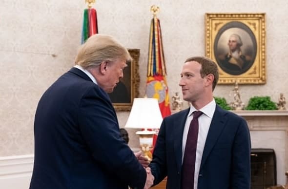 Mark Zuckerberg com Donald Trump, no Salão Oval da Casa Branca, em 19 de setembro. Foto postada no Twitter de Trump