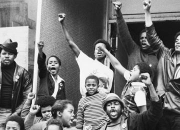 UMA NAÇÃO DIVIDIDA PELOS DIREITOS CIVIS