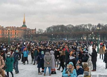 OS GOVERNOS NO ESPELHO DA COVID-19