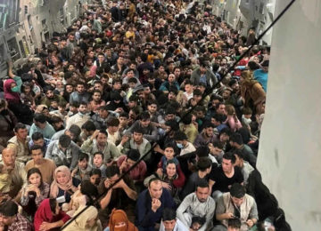 PORTAS FECHADAS PARA REFUGIADOS AFEGÃOS