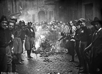 FASCISMO I – “O ESTADO É TUDO, O INDIVÍDUO É NADA”