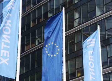 EUROPA FECHA O CERCO AOS MIGRANTES