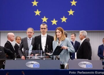 PRÊMIO SAKHAROV ILUMINA COVARDIA DE LULA (28/10/2024)