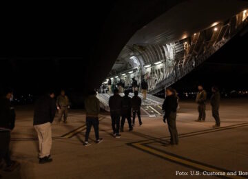 TRUMP ASSOCIA IMIGRANTES A TERRORISMO