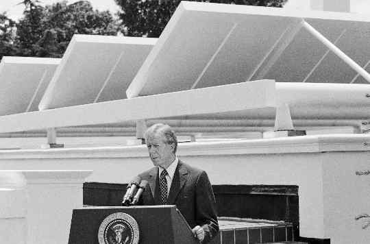 Jimmy Carter inaugura paineis solares na Casa Branca, em 1979